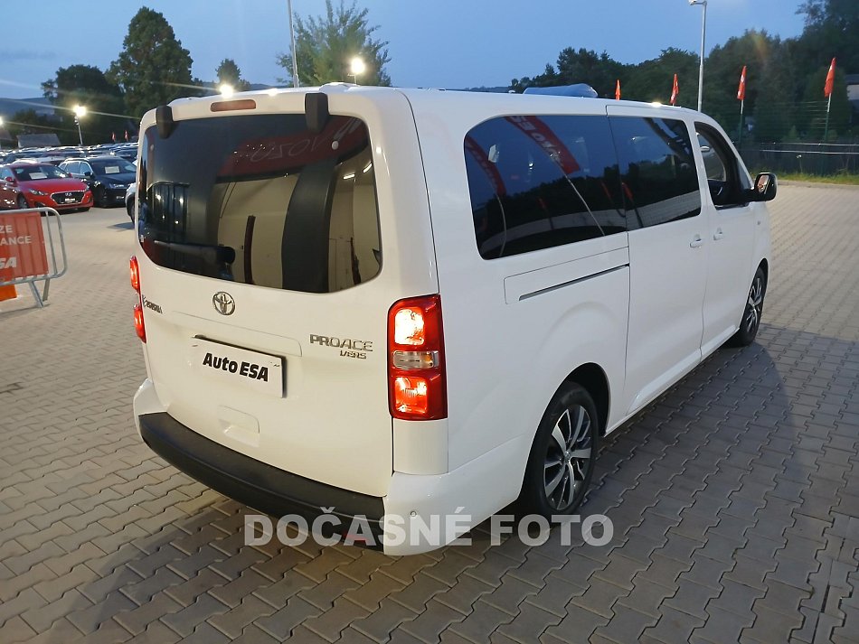 Toyota Proace 2.0D-4D  L3 8míst