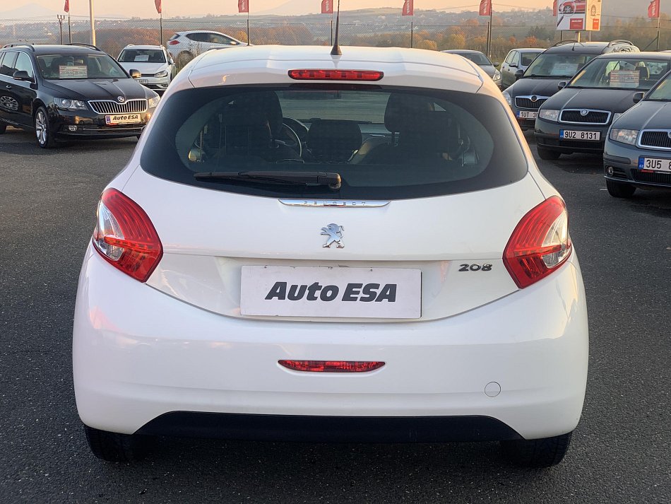 Peugeot 208 1.0 i 