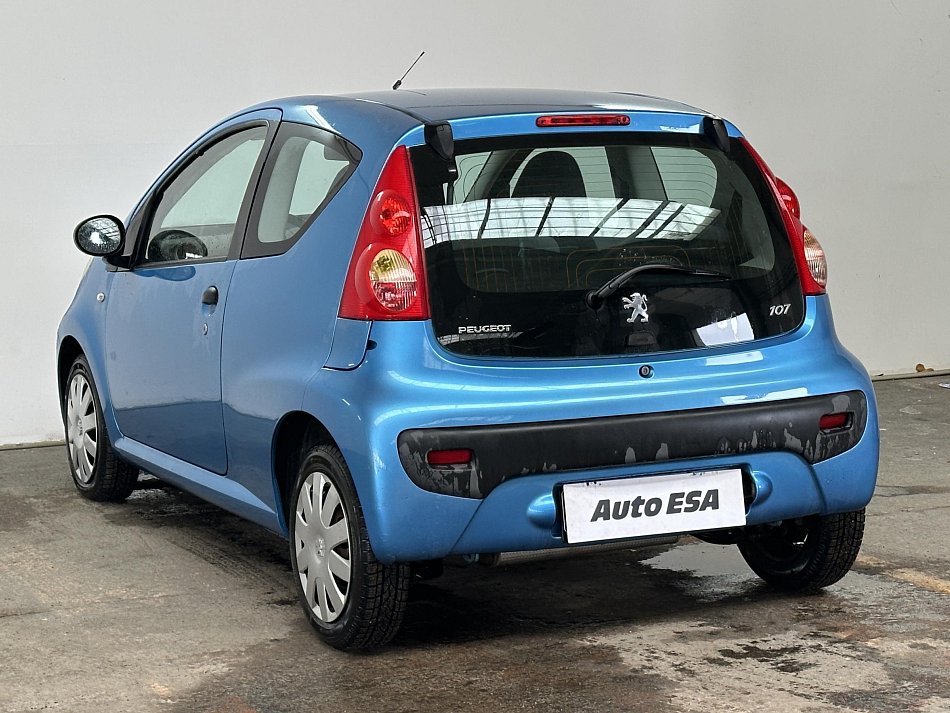 Peugeot 107 1.0i 