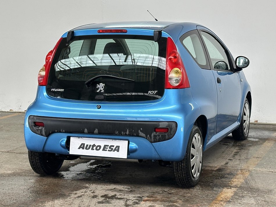 Peugeot 107 1.0i 