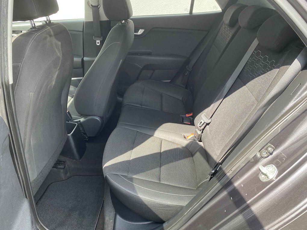 Kia Rio 1.2 i 