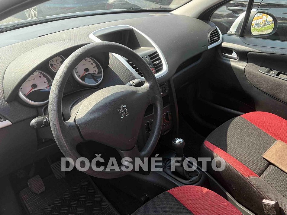 Peugeot 207 1.4i 