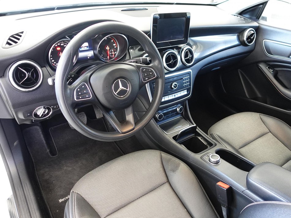 Mercedes-Benz CLA 2.2 CDi 