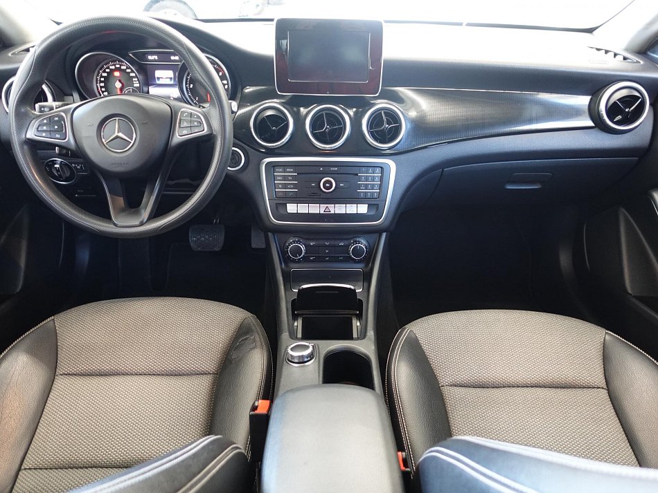 Mercedes-Benz CLA 2.2 CDi 