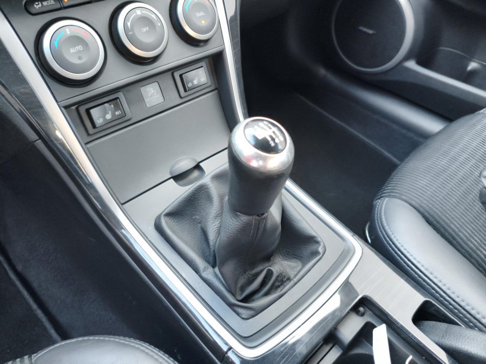 Mazda 6 2.5 i 