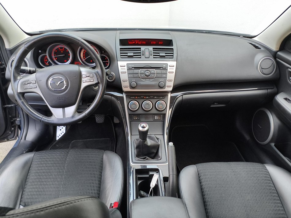 Mazda 6 2.5 i 