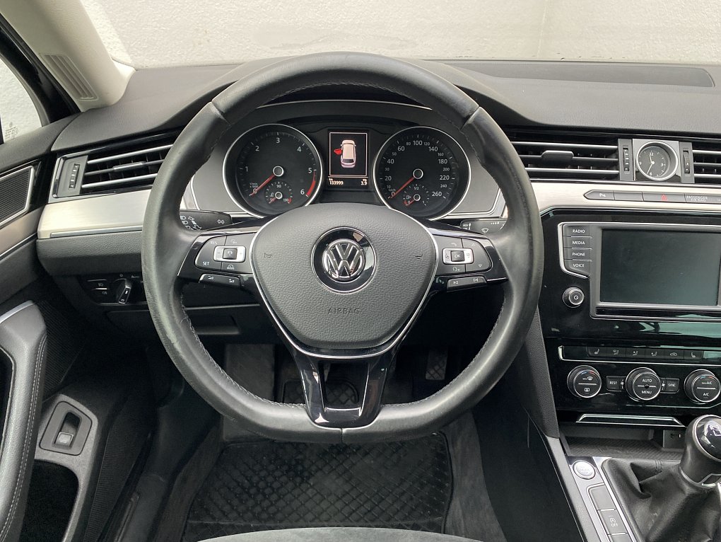 Volkswagen Passat 2.0 TDi Highline