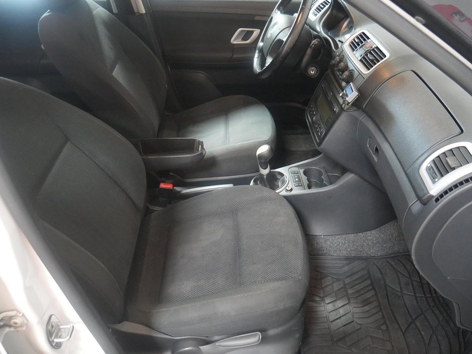 Škoda Fabia II 1.2 12V 