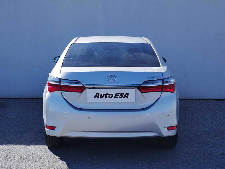 Toyota Corolla 1.6 VVT-i 