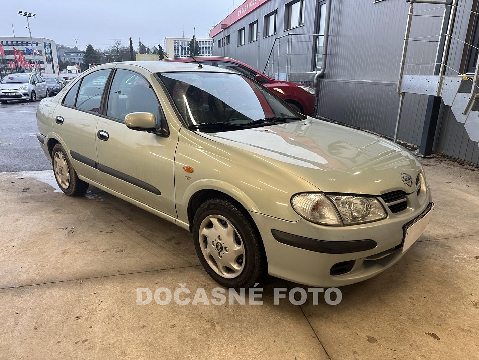 Nissan Almera 1.5i 