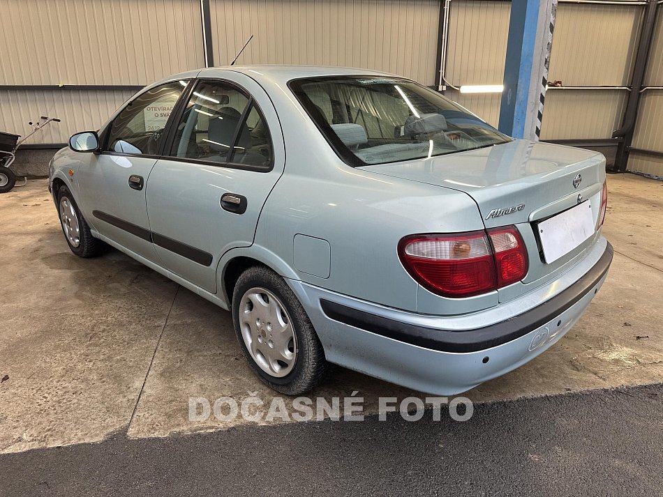Nissan Almera 1.5i 