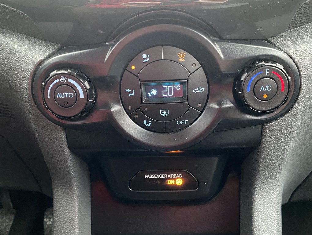 Ford EcoSport 1.0EB Titanium