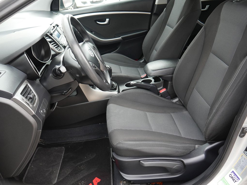 Hyundai I30 1.4 i 
