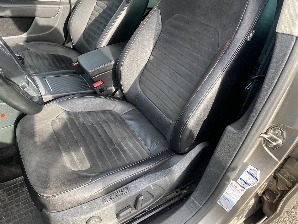 Volkswagen Passat 1.4TSI Highline