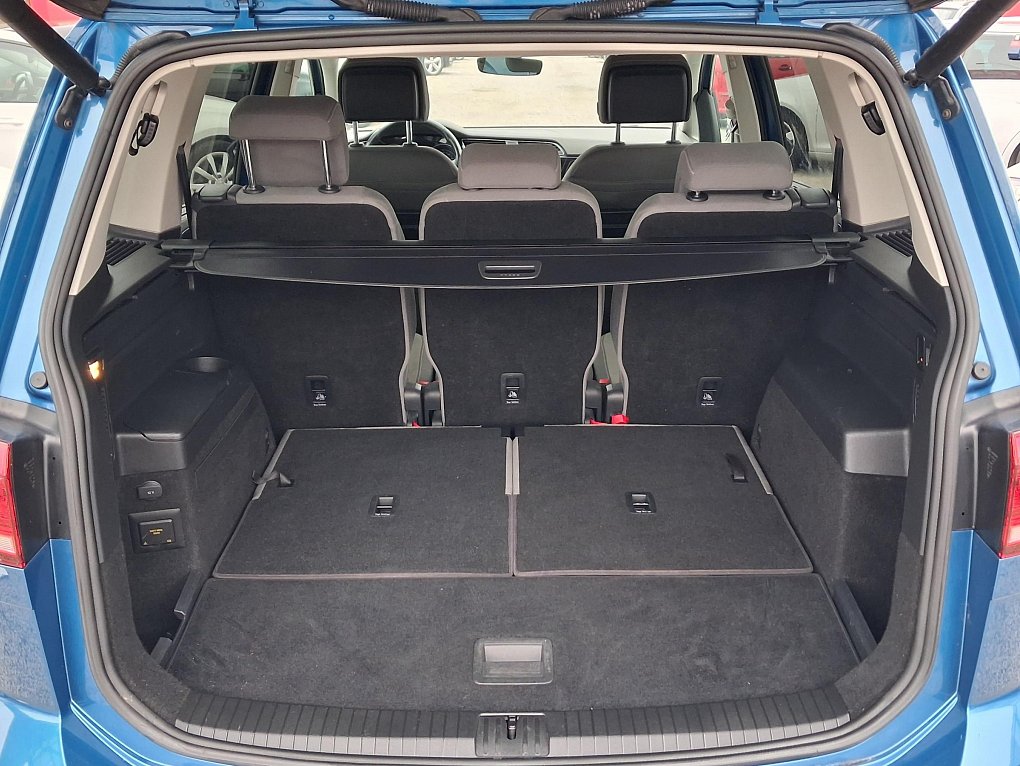 Volkswagen Touran 2.0 TDi 