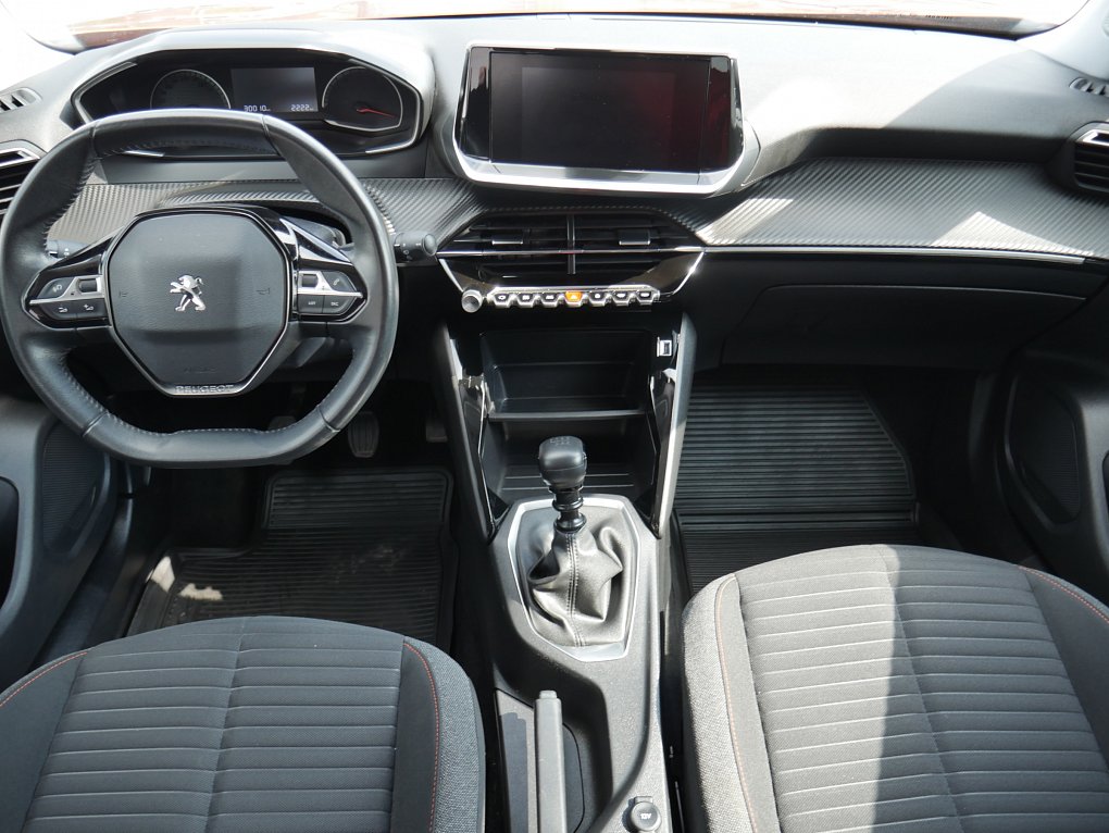 Peugeot 2008 1.2 PT 