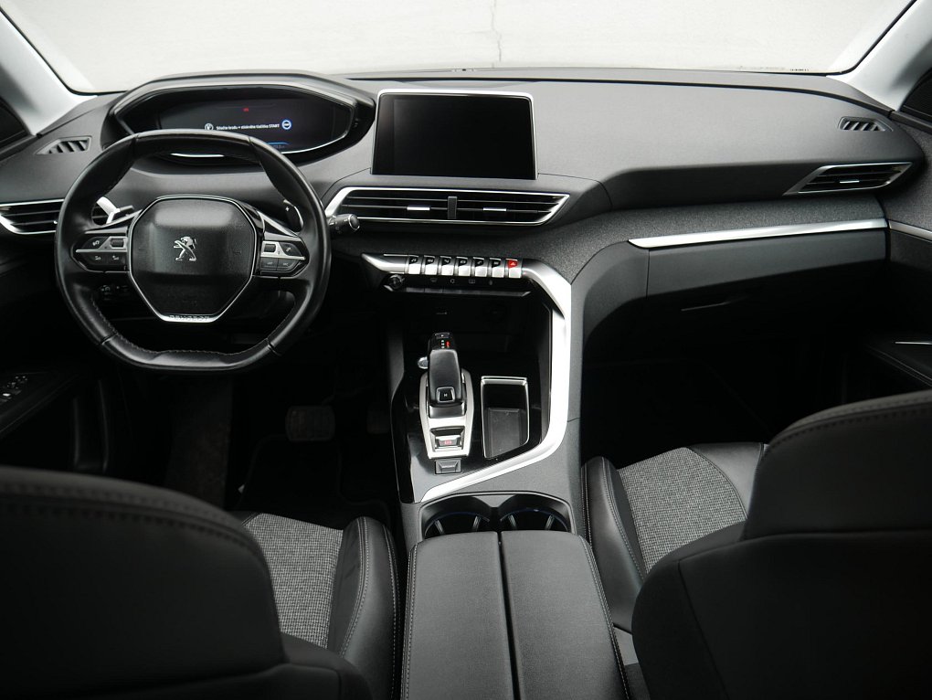 Peugeot 3008 1.2PT Allure