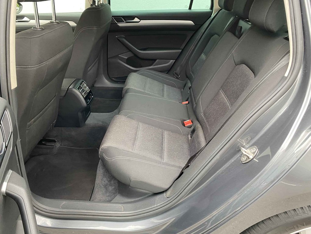 Volkswagen Passat 1.6 TDi Comfortline