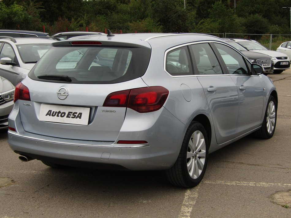 Opel Astra 1.4 T Cosmo