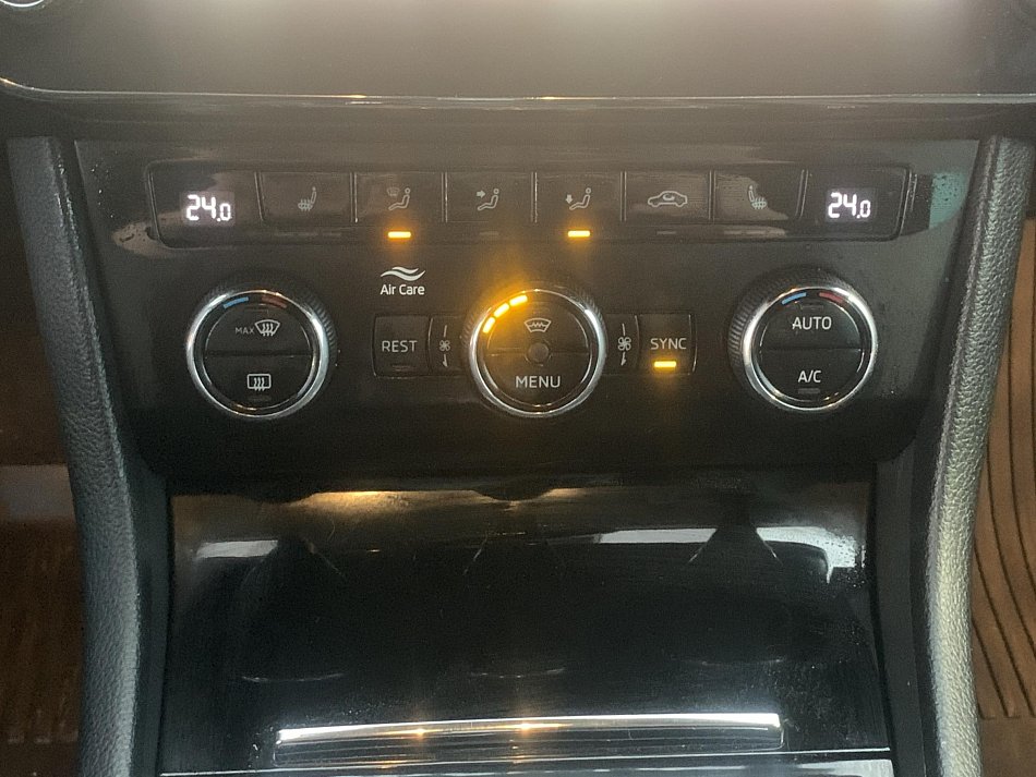 Škoda Superb III 2.0 TDI 