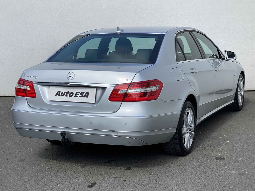 Mercedes-Benz Třída E 2.2 CDi Avantgarde E200