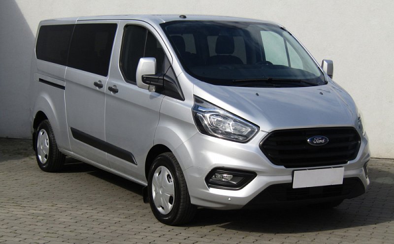 Ford Transit Custom 2.0TDCi Limited 6míst