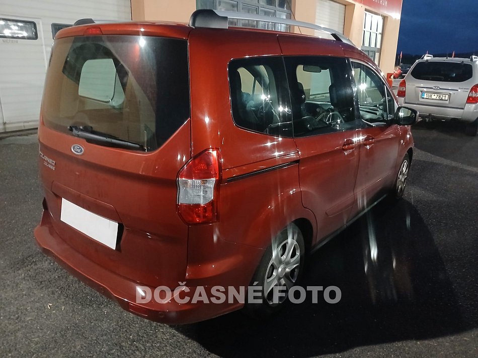 Ford Tourneo Courier 1.0i 