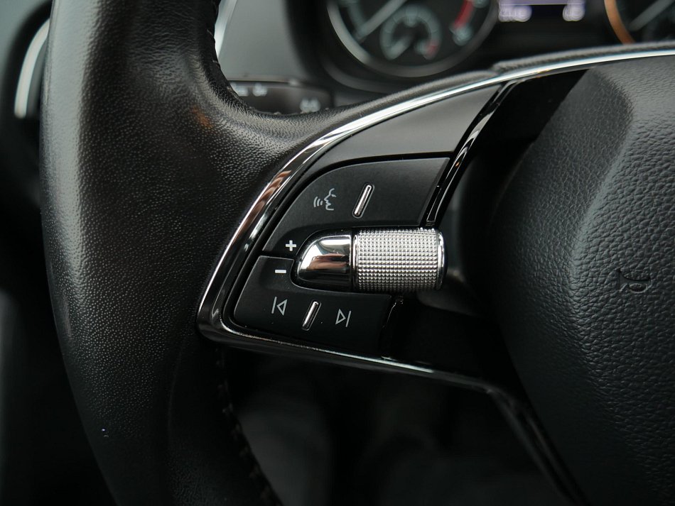 Škoda Fabia III 1.0 TSi Ambition Fresh