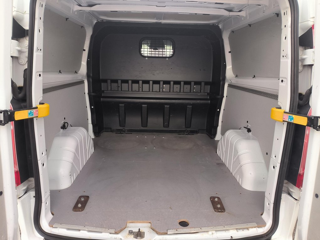Ford Transit Custom 2.0TDCi Trend L2H1 5 míst