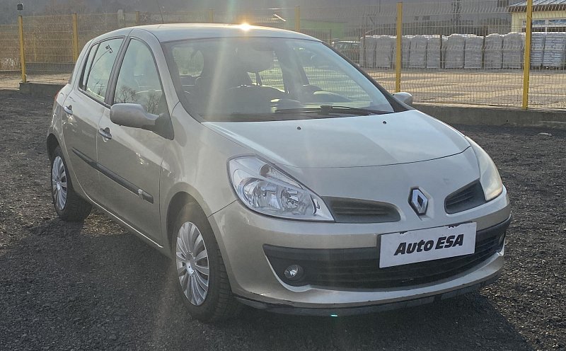Renault Clio 1.6 i 