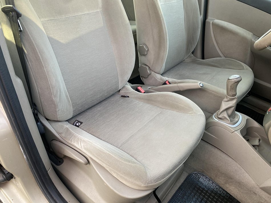 Renault Clio 1.6 i 
