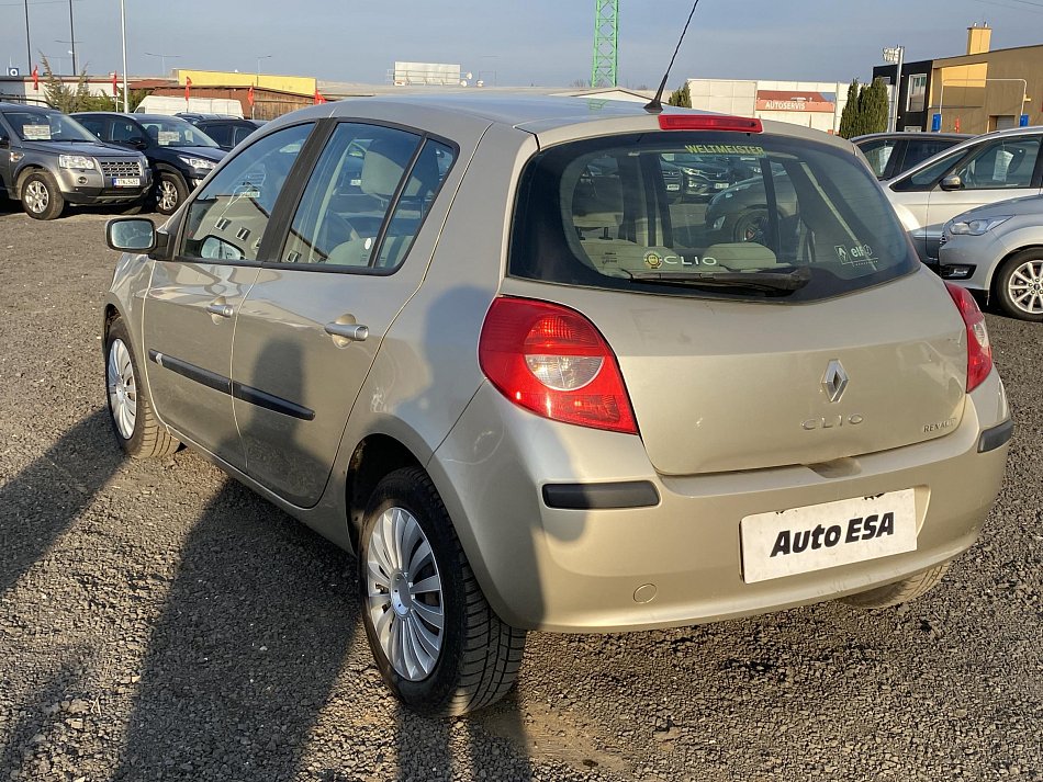 Renault Clio 1.6 i 