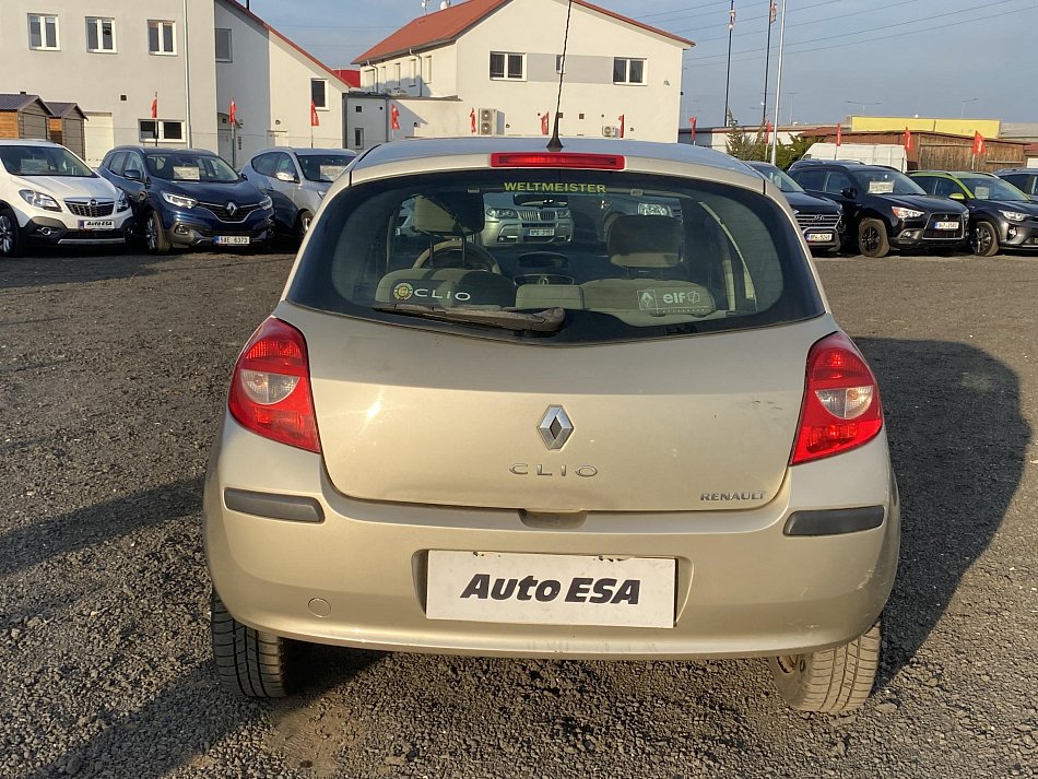Renault Clio 1.6 i 