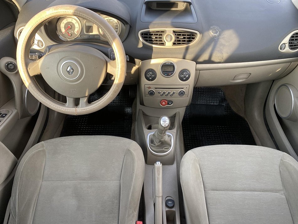 Renault Clio 1.6 i 