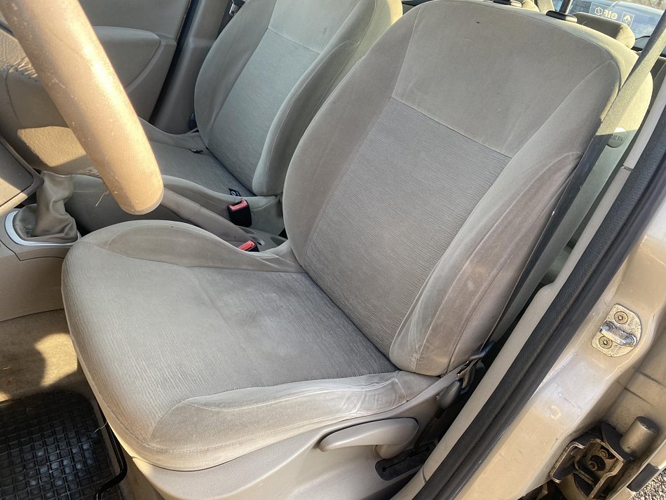 Renault Clio 1.6 i 