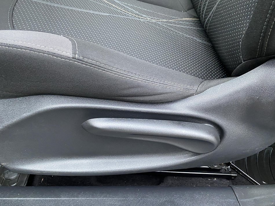 Peugeot 208 1.2i Active