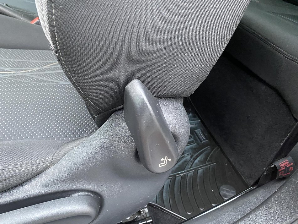 Peugeot 208 1.2i Active