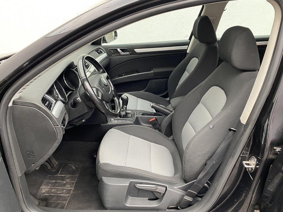 Škoda Superb II 1.4 i Ambiente