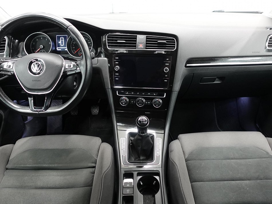 Volkswagen Golf 1.5tsi 