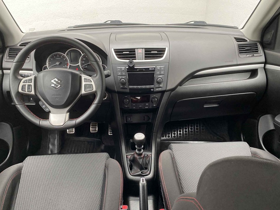 Suzuki Swift 1.6i 
