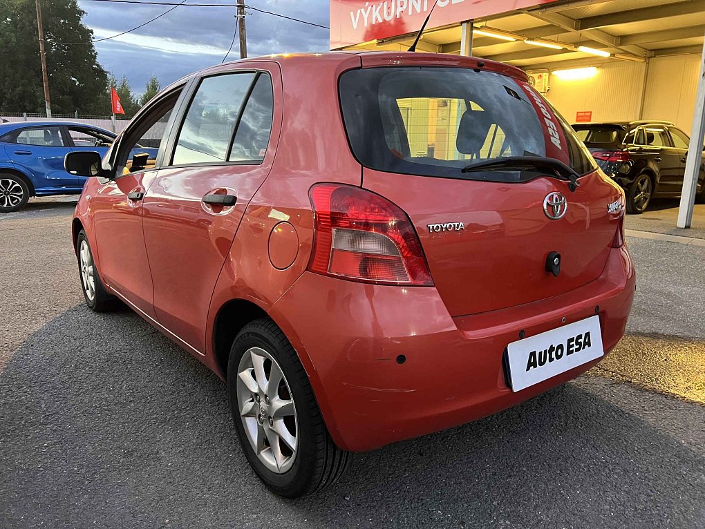 Toyota Yaris 1.0 i 