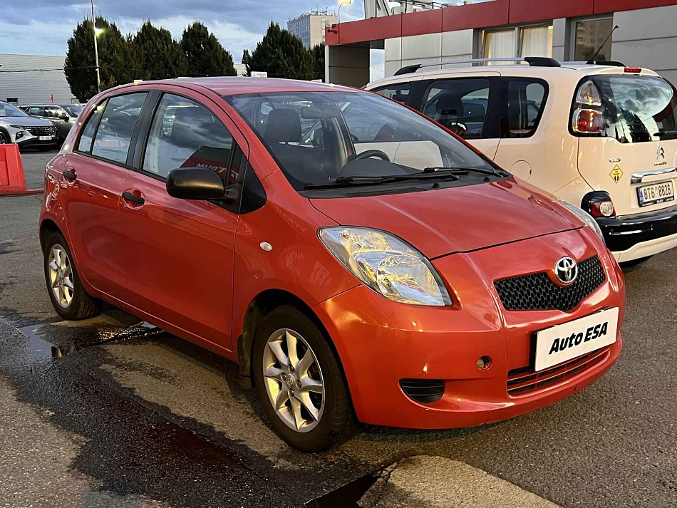 Toyota Yaris 1.0 i 