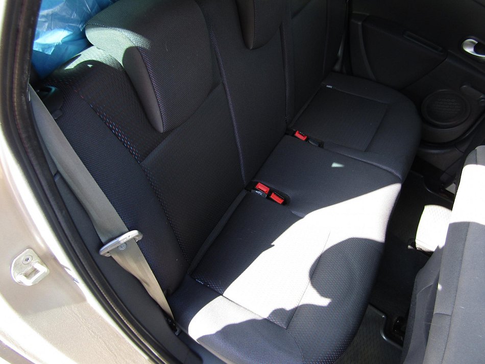 Renault Clio 1.2i 