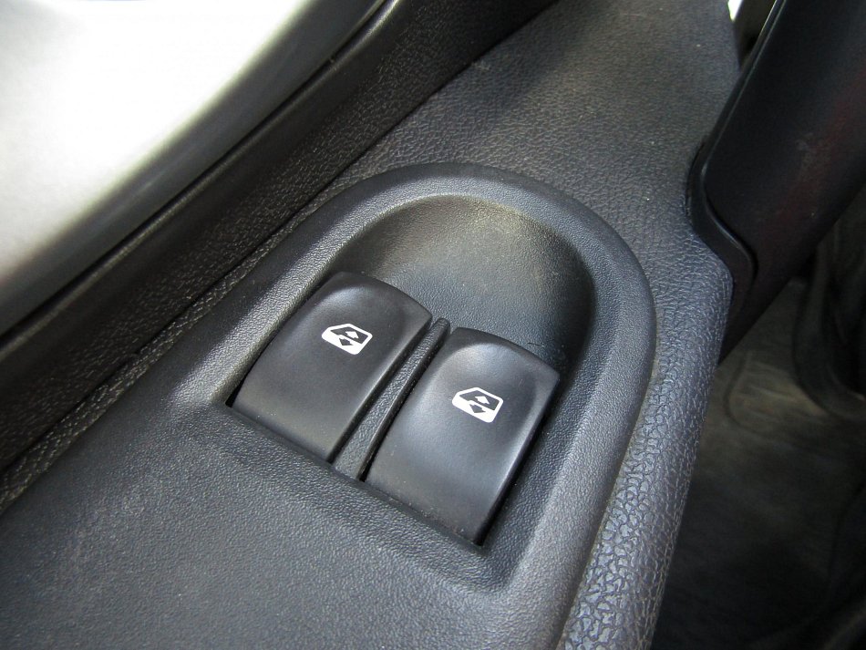 Renault Clio 1.2i 