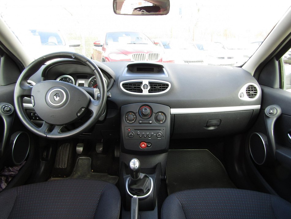 Renault Clio 1.2i 