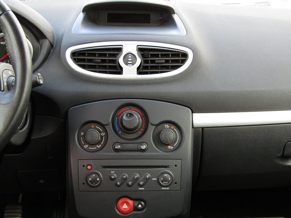 Renault Clio 1.2i 