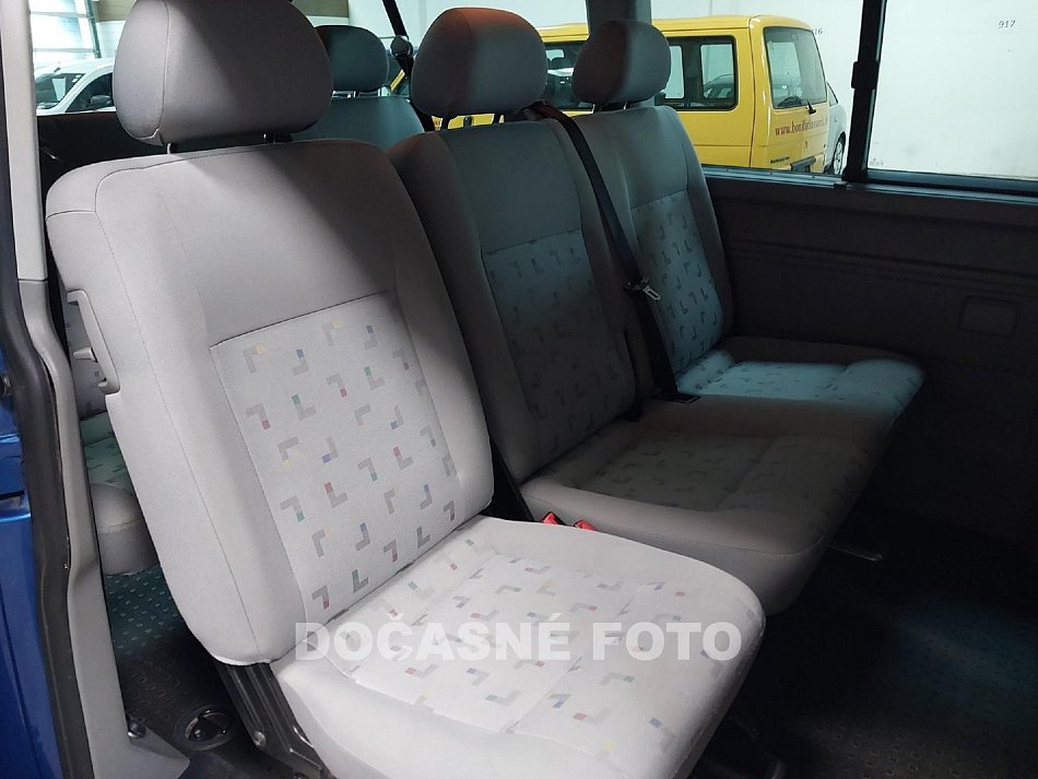 Volkswagen Caravelle 2.5TDi Trendline