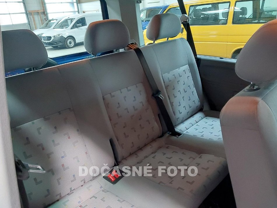 Volkswagen Caravelle 2.5TDi Trendline