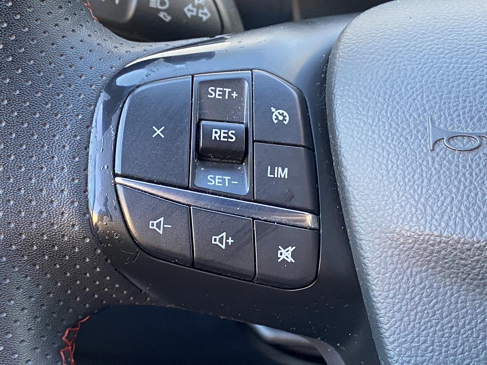 Ford Kuga 1.5 EB ST-Line