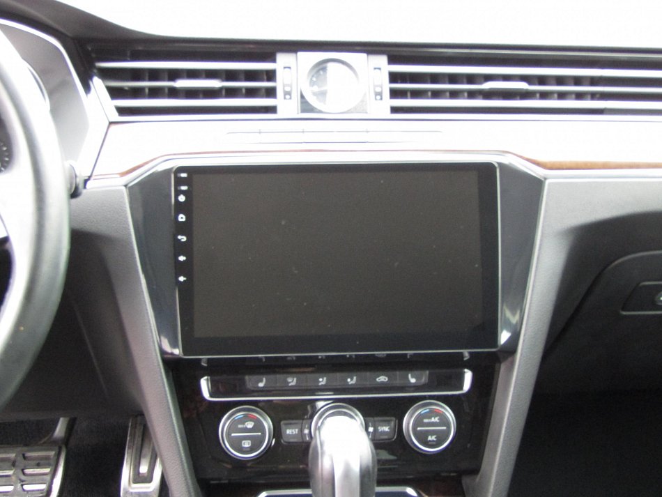 Volkswagen Passat 2.0 TDi 